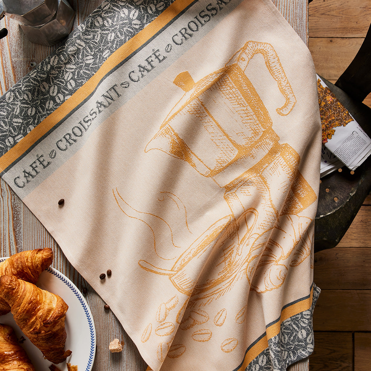 Let's start the day with coffee and croissant... if you love this breakfast, make this yellow/gray tea towel yours. A very stylish way to add a French feel to your kitchen.