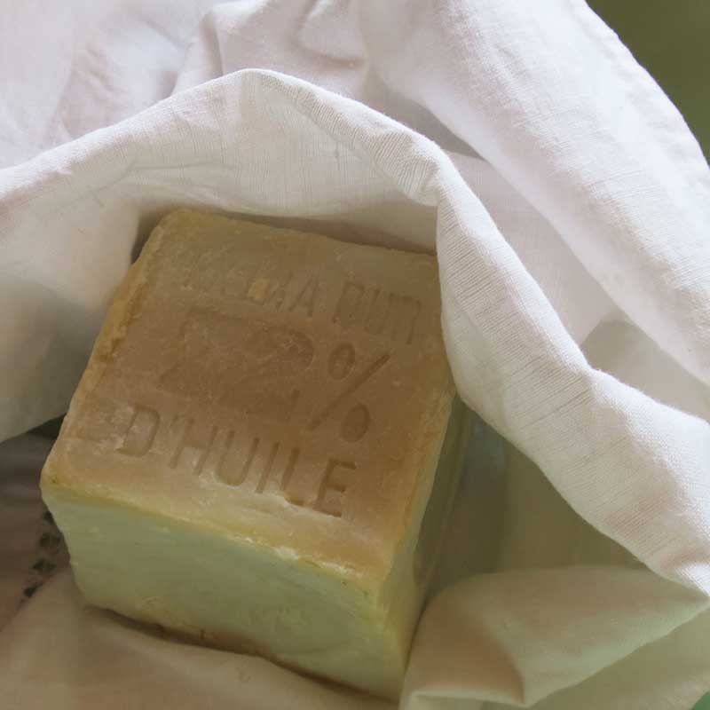 French Bliss sells Copra Oil Marseille Soap online. Perfect to wash delicate linen, especially for babies clothing as it is 100% natural. No allergies and eco-friendly. A must have in Australia.