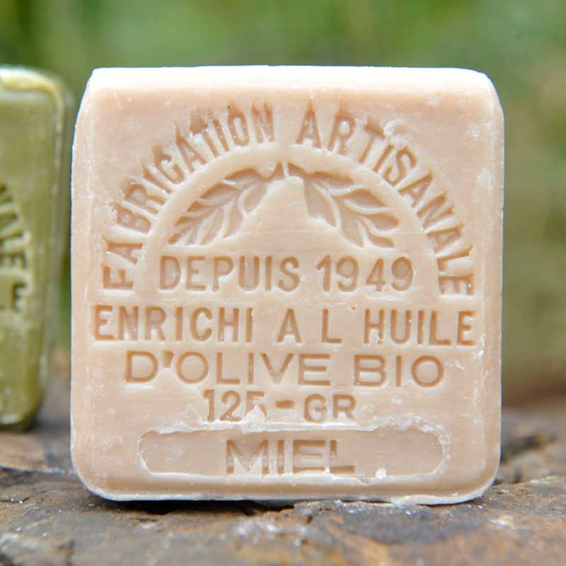 French Bliss is selling French soaps in Australia. Discover our organic range, enriched in organic olive oil. Honey, clay, lavender and donkey's milk. 