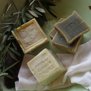 French Bliss sells French Traditional Marseille Soap cubes for your hair, body and linen online in Australia. 100% natural and eco-friendly.  This cube soap exists in 300g and 150 g, with Copra oil or Olive oil..