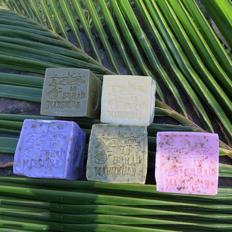 French Bliss is selling French products online. Enjoy the 150g little cube collection. Marseille Soap (savon de Marseille) and exfoliating scented soaps: verbena, lavender and Rose. 