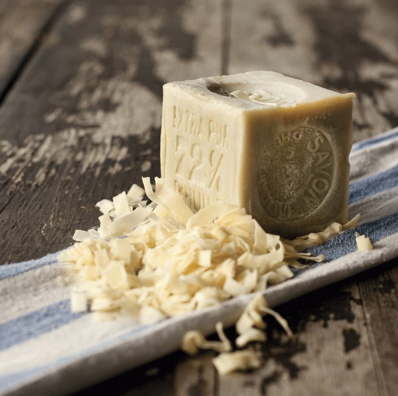 French Bliss sells French Traditional Marseille Soap cubes for your hair, body and linen online in Australia. 100% natural and eco-friendly. White Cube soap exists in 300g and 150 g, with Copra oil.